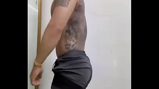 khoe body zalo không tam sau sau năm bôn bôn ba sau cubby-hole